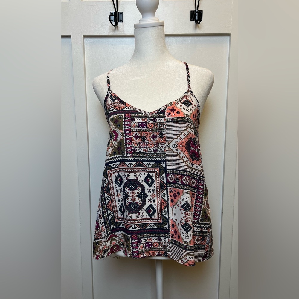 Hollister Medallion Print Handkerchief Hem Tank Top Boho Y2K Festival Size Small - Picture 2 of 8